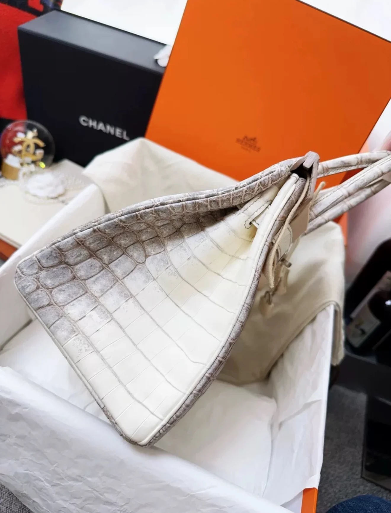 Hermes birkin 30 Himalaya Alligator Leather Palladium Hardware - Image 5