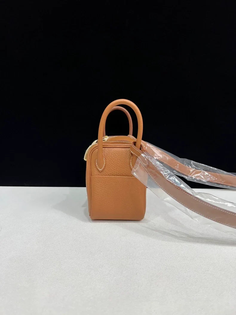 Hermes mini lindy gold brown leather gold hardware - Image 3