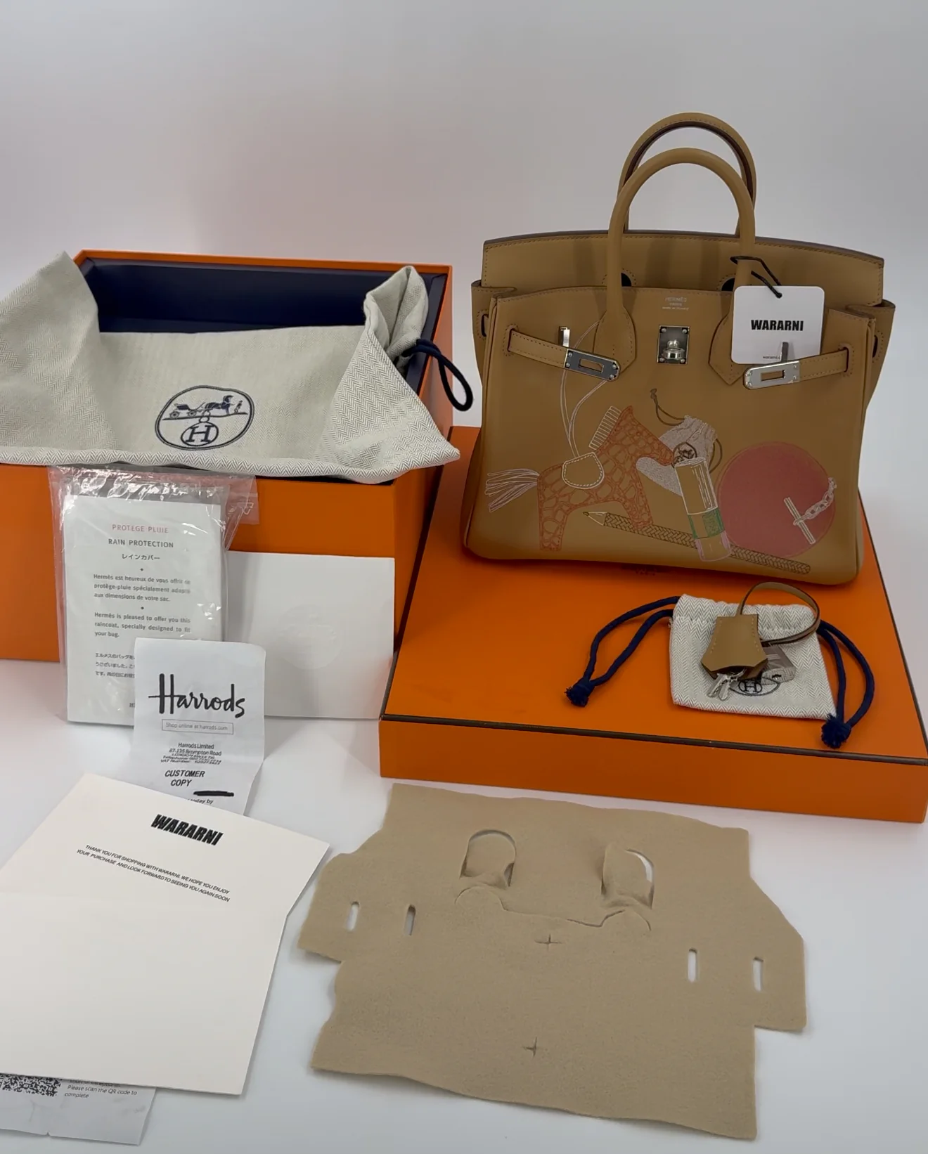 HERMÈS IN AND OUT BIRKIN 25 BISCUIT PRINTED SWIFT PALLADIUM HARDWARE - Image 2