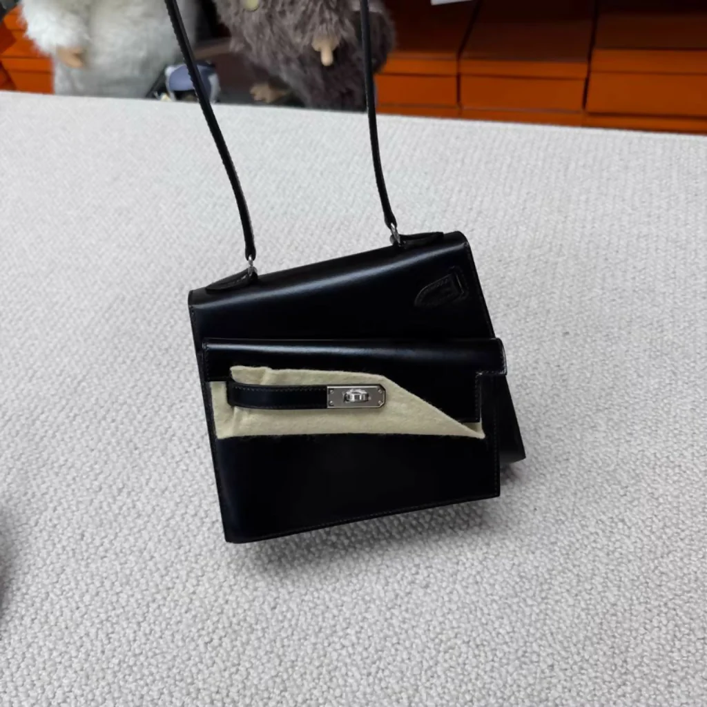 Hermès Kelly en Desordre 20 Black Box Leather Palladium Hardware - Image 2