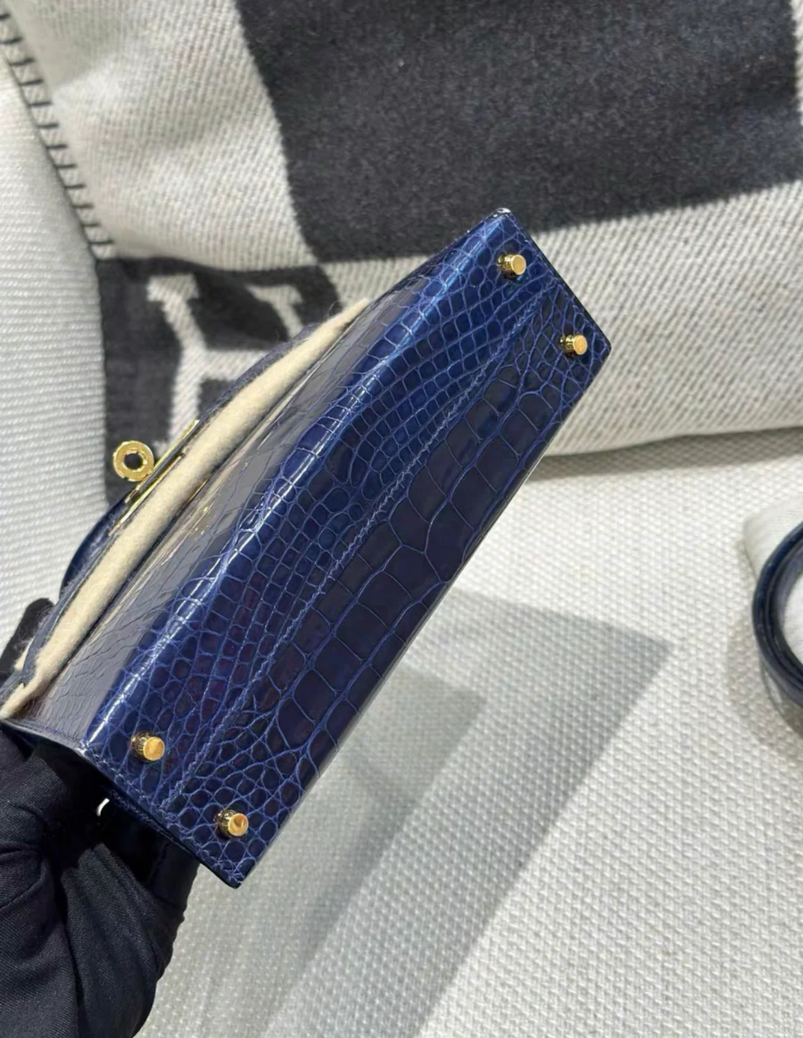 HERMES KELLY 20 MINI SELLIER BLEU SAPHIR SHINY ALLIGATOR GOLD HARDWARE - Image 6