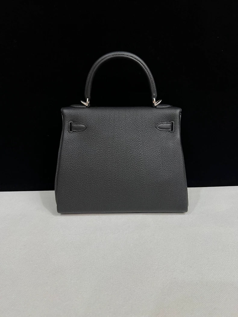 Hermes Kelly 25 black togo leather brushed palladium hardware - Image 3