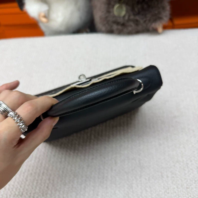 Hermes Kelly 25 Black Togo Leather palladium hardware - Image 3