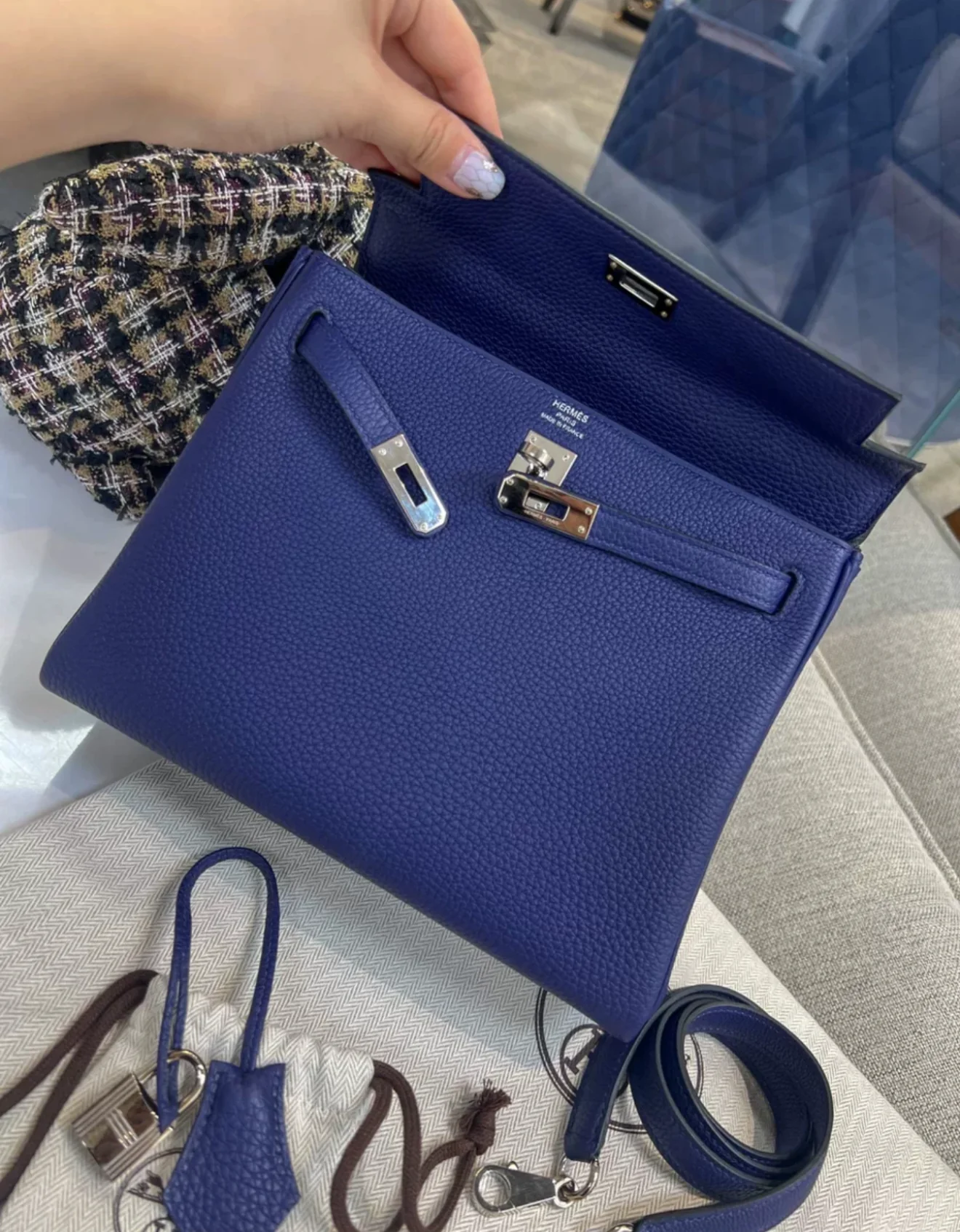 Hermes Kelly 25 Blue Navy Togo Leather Palladium Hardware - Image 3