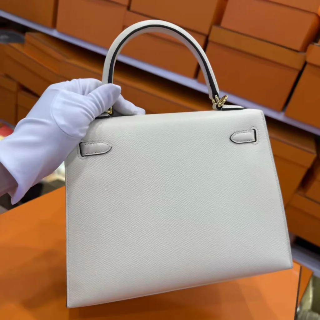 Hermès Kelly 25 Craie Epsom leather with Palladium Hardware - Image 2