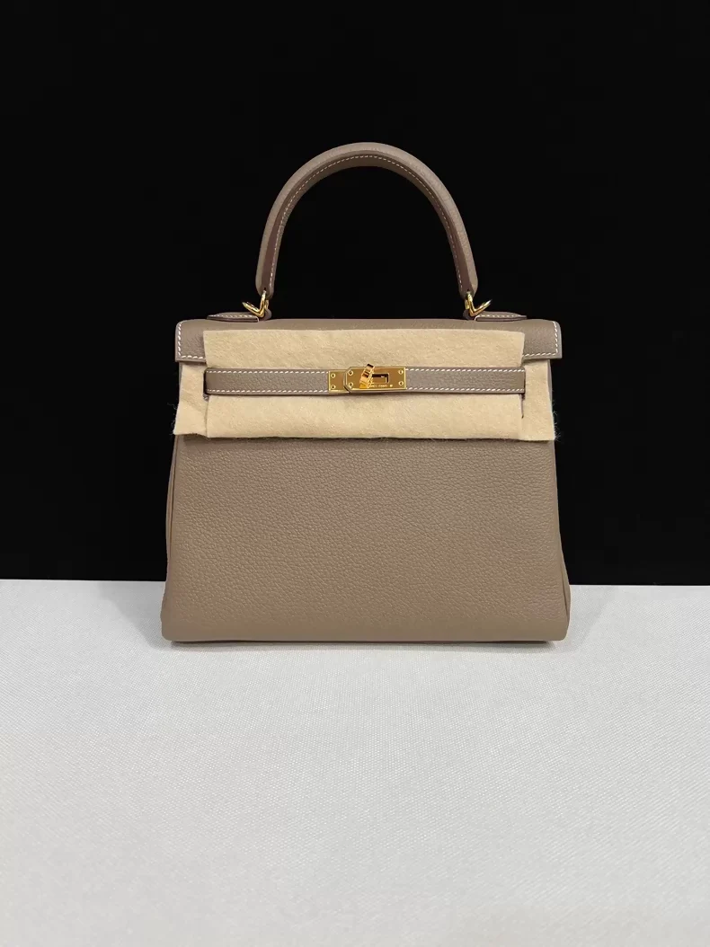 Hermes Kelly 25 Etoupe Togo leather with gold hardware - Image 2