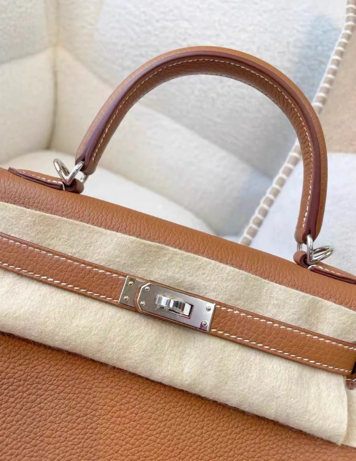 Hermes Kelly 25 Gold Togo Palladium Hardware - Image 2