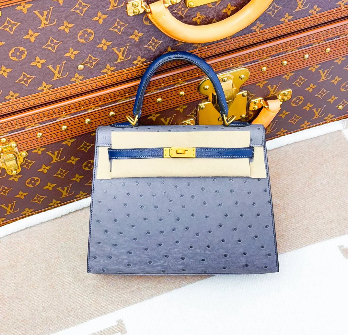Hermes Kelly 25 Gris Agate/Bleu Iris HSS Ostrich Leather Gold Hardware