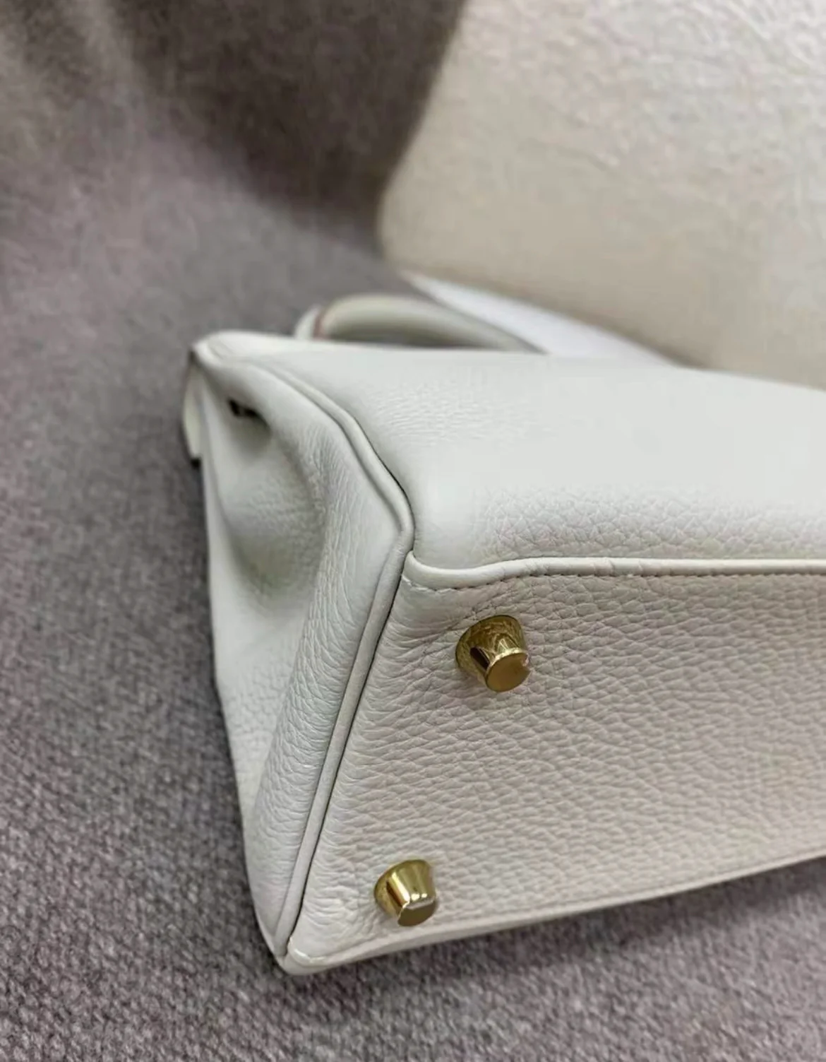 HERMÈS Kelly 25 in Craie Togo leather with Gold hardware - Image 7