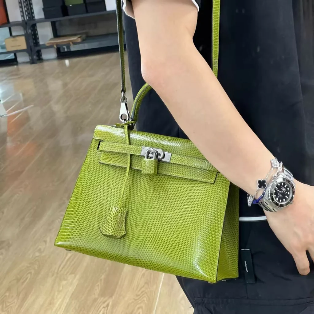 Hermès Kelly 25 Lizard Vert Chartreuse with Palladium Hardware - Image 3
