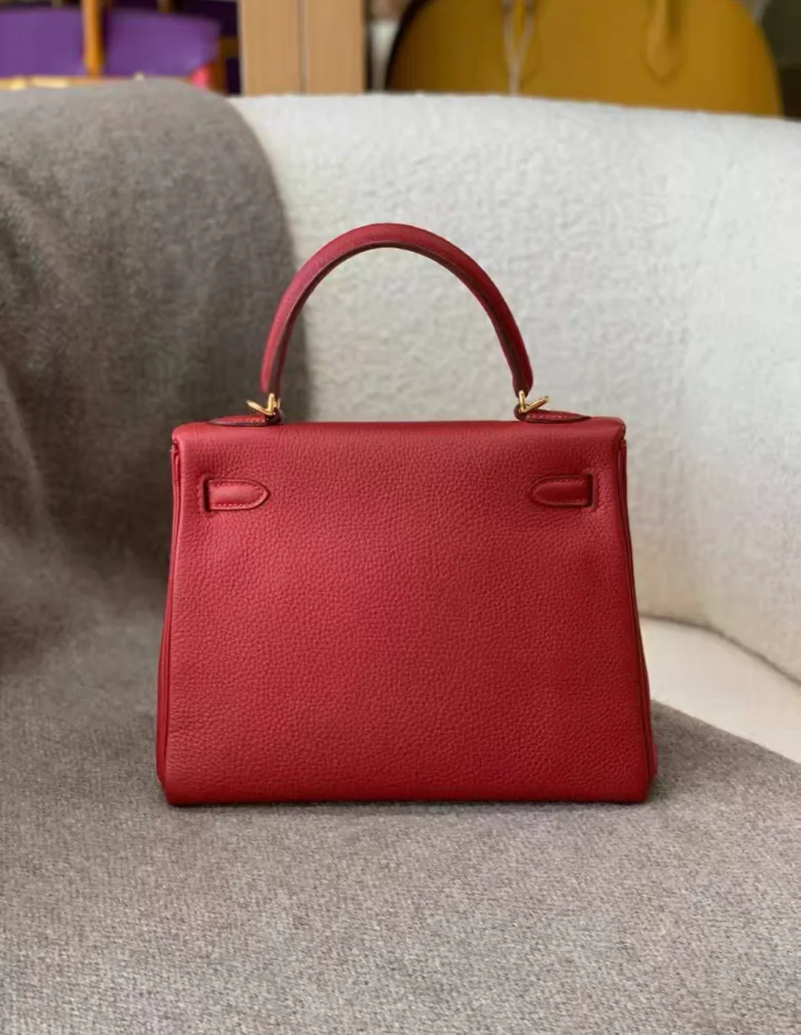 HERMES KELLY 25 RETOURNE ROUGE VIF TOGO GOLD HARDWARE - Image 3