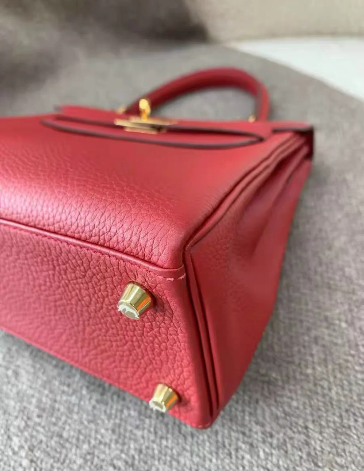 HERMES KELLY 25 RETOURNE ROUGE VIF TOGO GOLD HARDWARE - Image 4