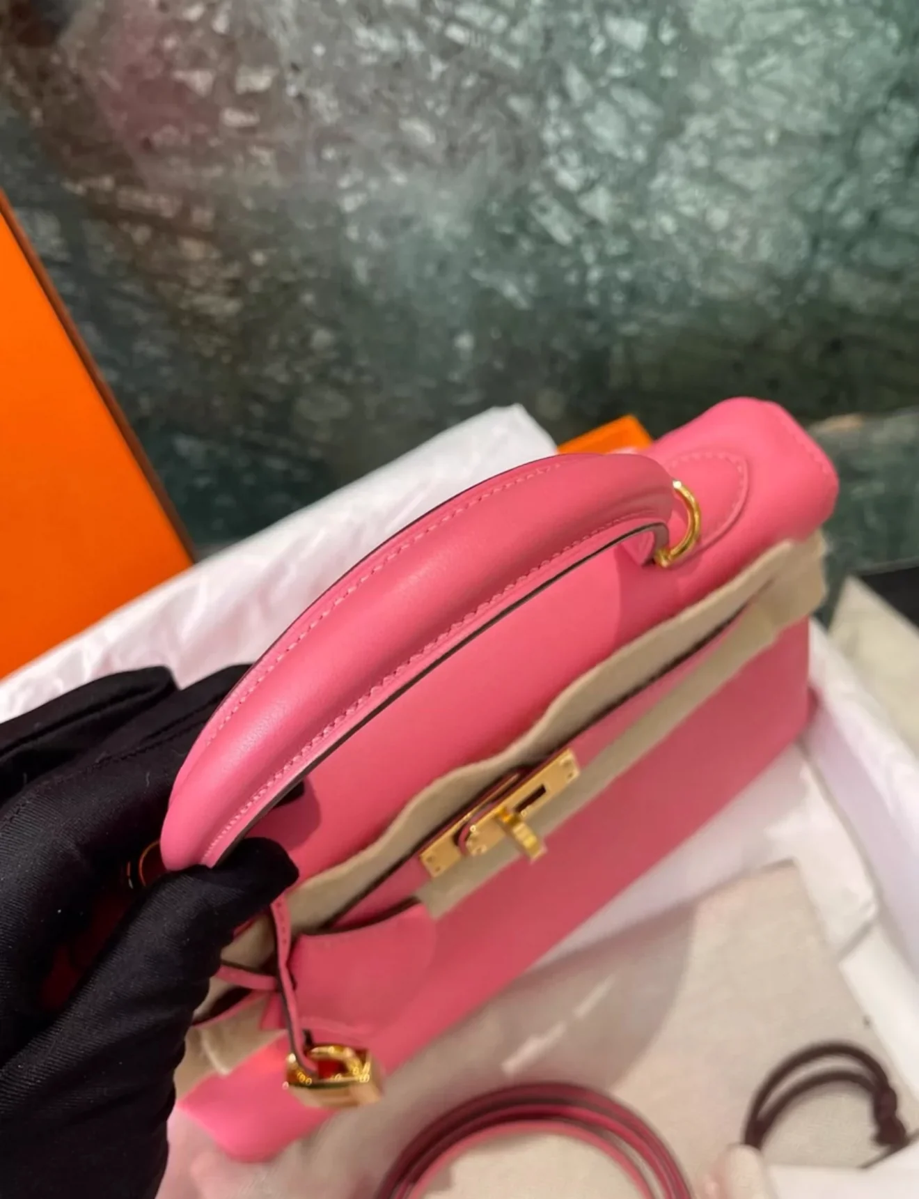 Hermes Kelly 25 Rose Lipstick Swift leather Gold Hardware - Image 5