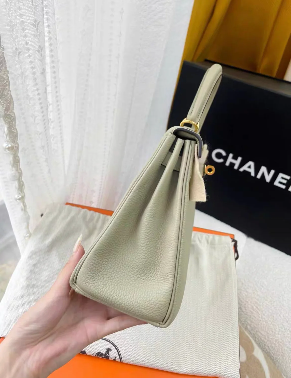 Hermes Kelly 25 sage green gold hardware - Image 5