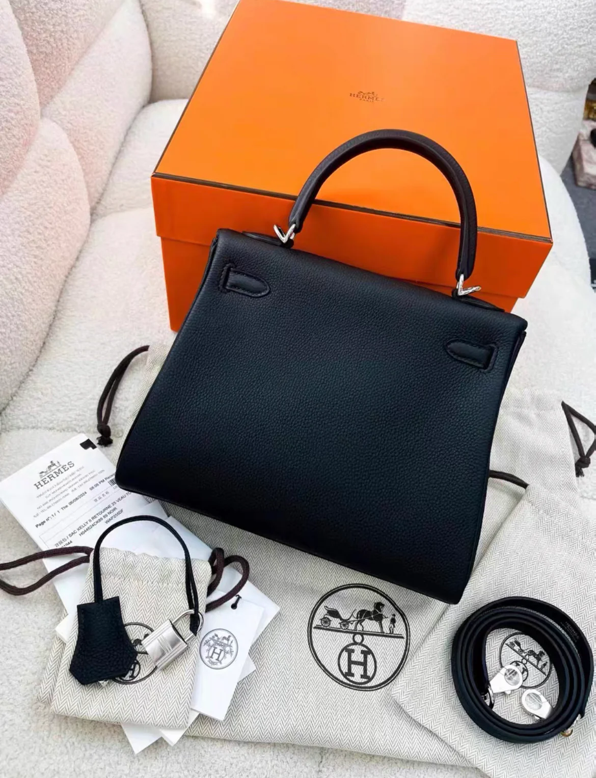 HERMES Kelly 25 Togo Black Palladium Hardware - Image 4
