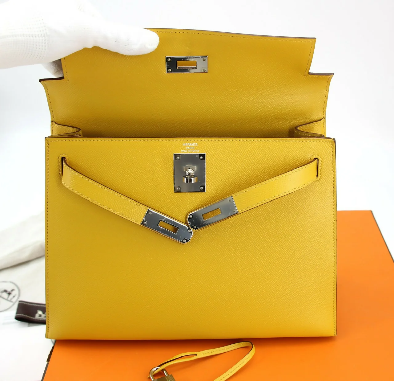 Hermes Kelly 28 Jaune Ambre Epsom Leather Palladium Hardware - Image 6