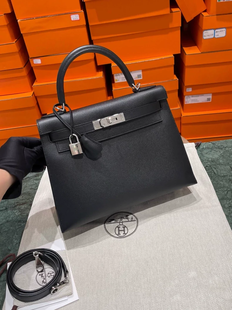 Hermes Kelly 28 black epsom leather palladium hardware - Image 2