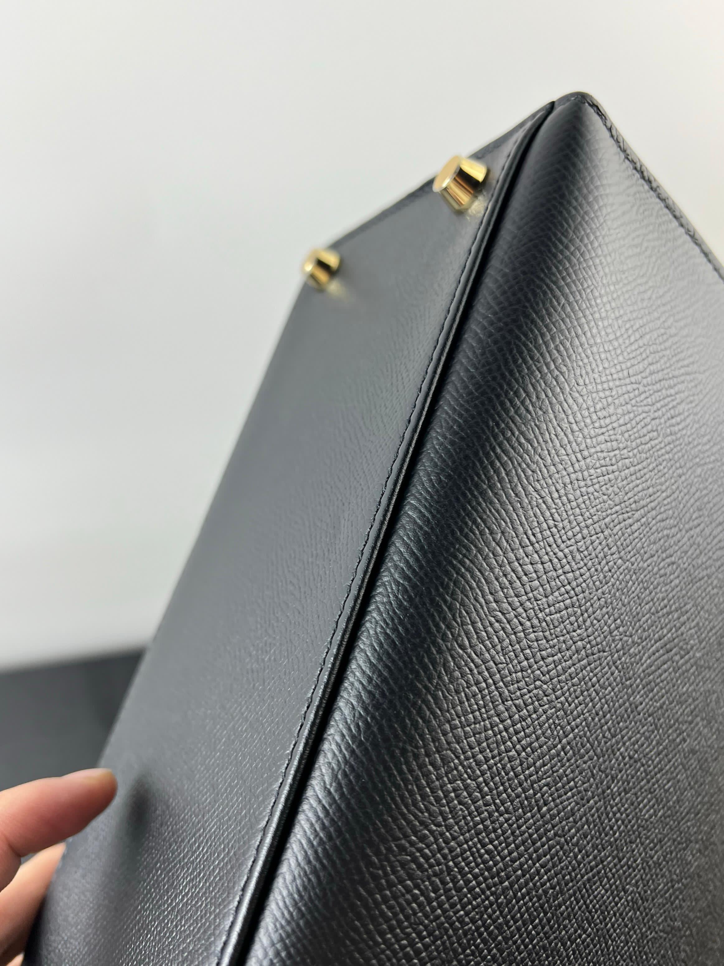 Hermes Kelly 28 Black Epsom Leather Gold Hardware - Image 11