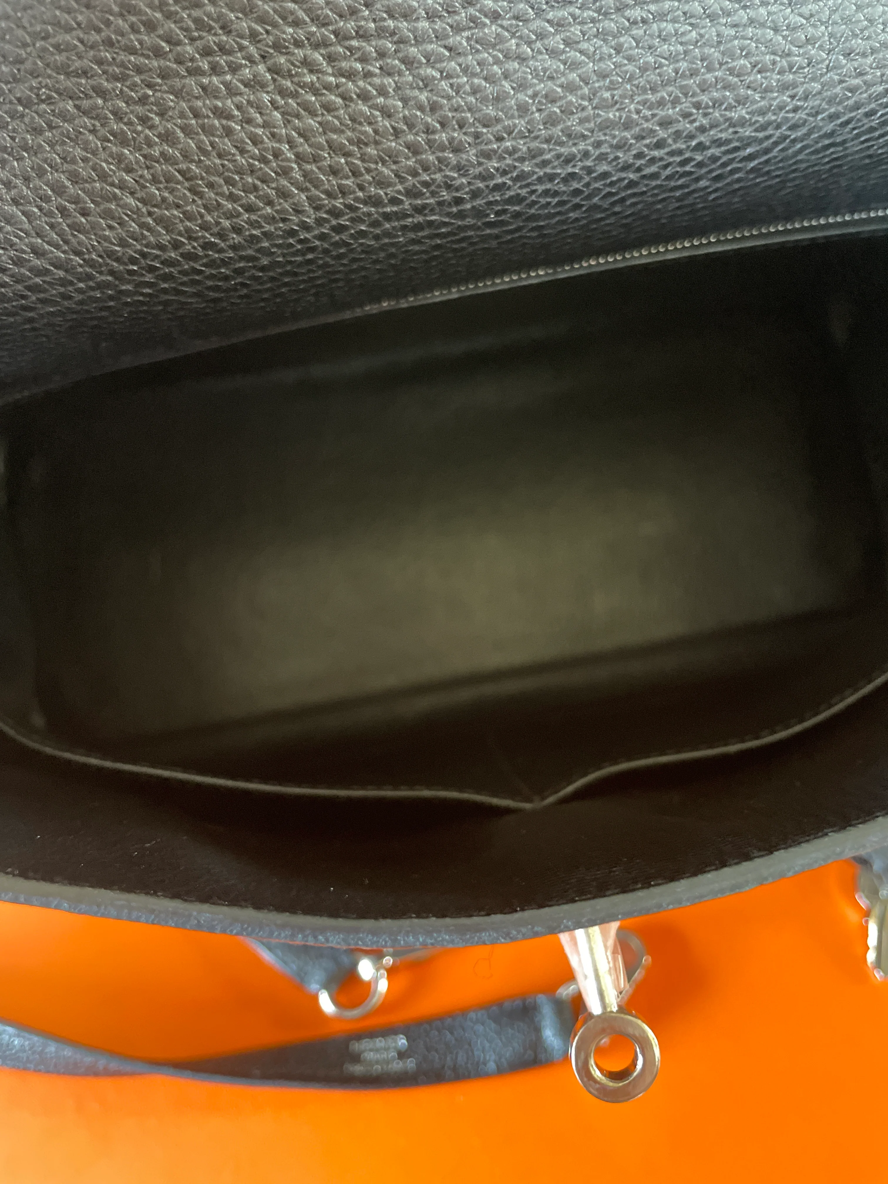 Hermès Kelly 28 Black Togo Palladium Hardware - Image 11