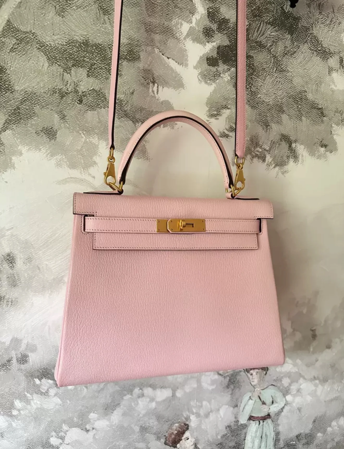 Hermès Kelly 28 Rose Sakura Chèvre Gold Hardware - Image 2