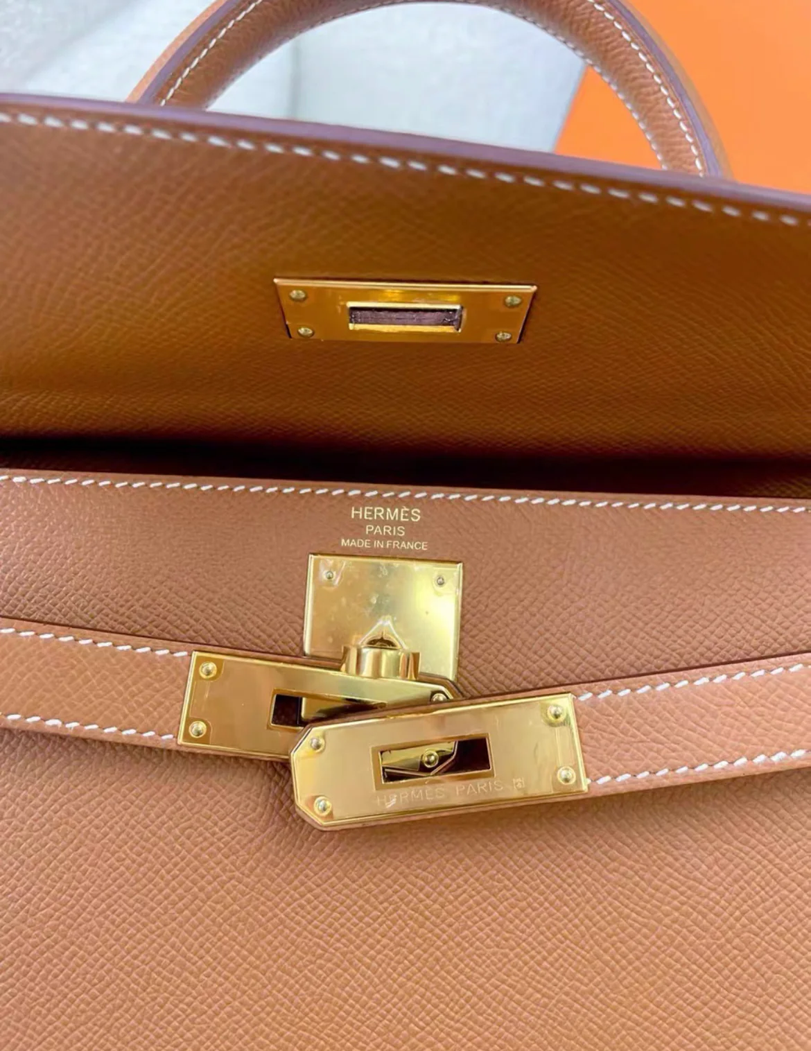 Hermes Kelly 28 Sellier Gold Epsom Gold Hardware - Image 8