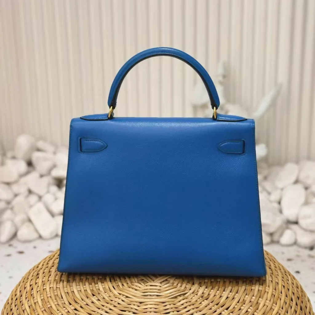 Hermès Kelly 28 Blue Epsom Leather with Gold Hardware - Image 2