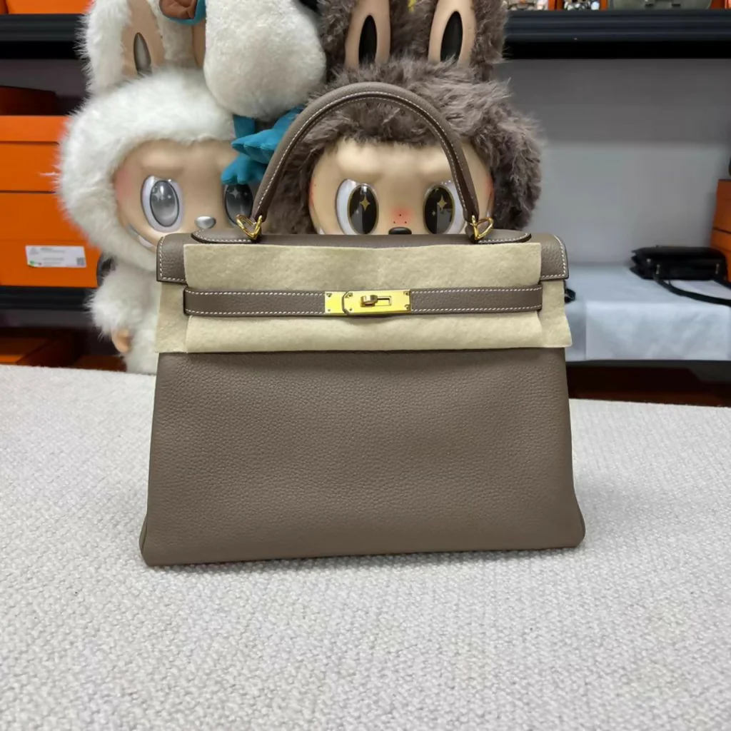 Hermès Kelly 32 Etoupe Togo Leather Gold Hardware