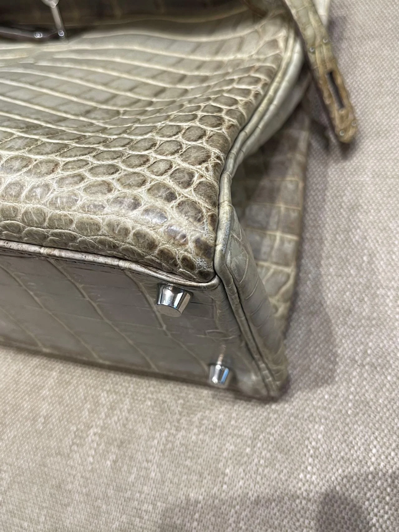 Hermès Kelly 32 Himalaya Gris Cendre Crocodile leather Palladium Hardware - Image 10