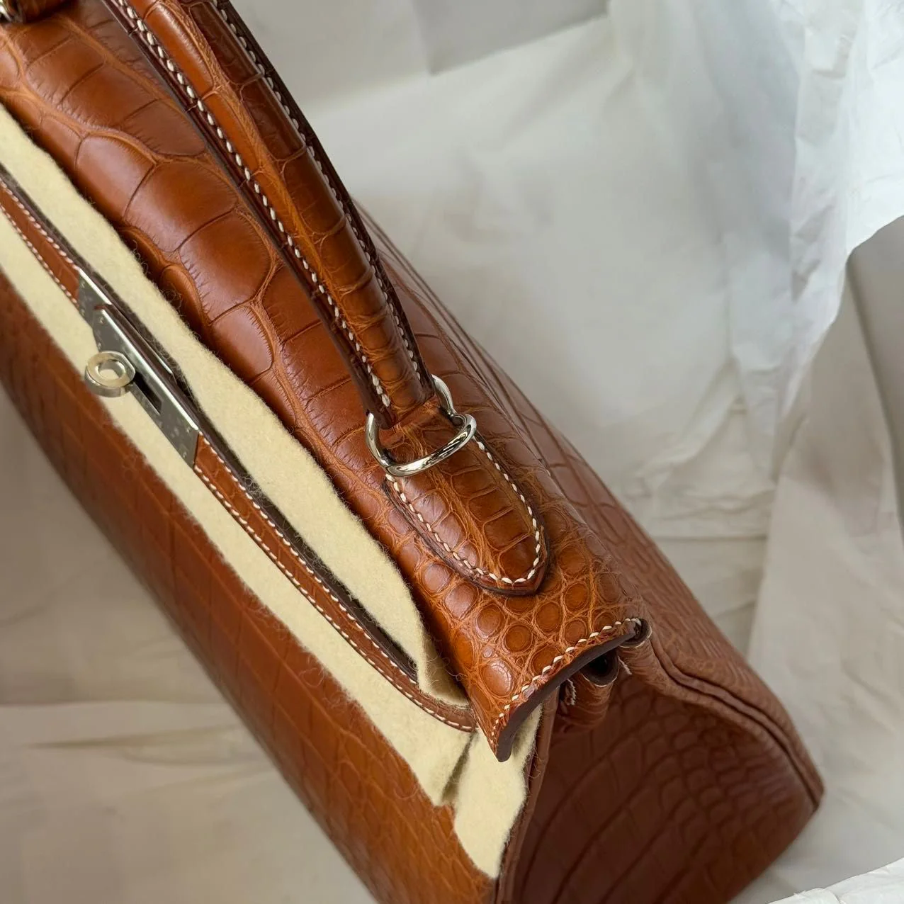 Hermes Kelly 32 Matte Crocodile Fauve Barenia Leather palladium hardware - Image 15