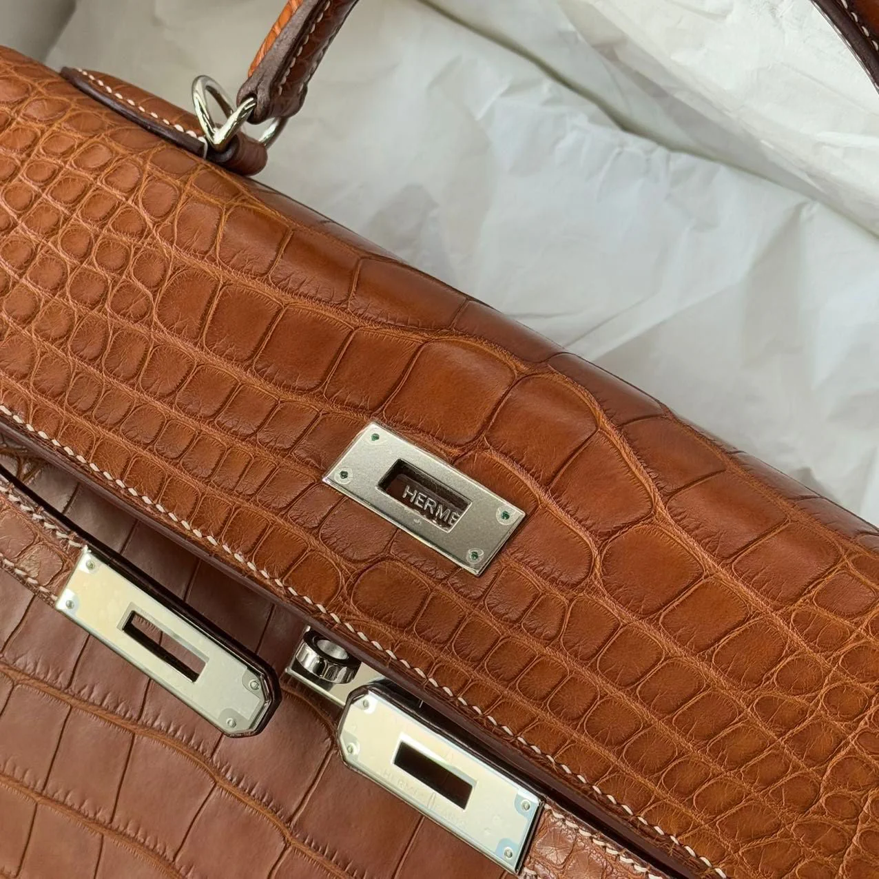 Hermes Kelly 32 Matte Crocodile Fauve Barenia Leather palladium hardware - Image 18