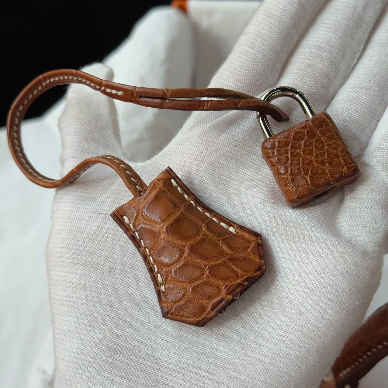 Hermes Kelly 32 Matte Crocodile Fauve Barenia Leather palladium hardware - Image 20
