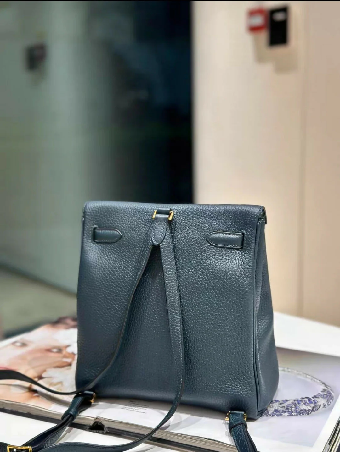 Hermes Kelly Ado in green with gold hardware - Image 3