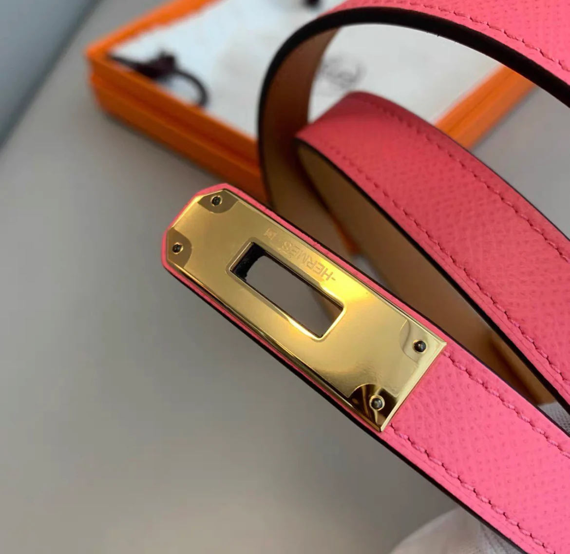 Hermes Kelly belt lipstick pink and gold hardware - Image 4