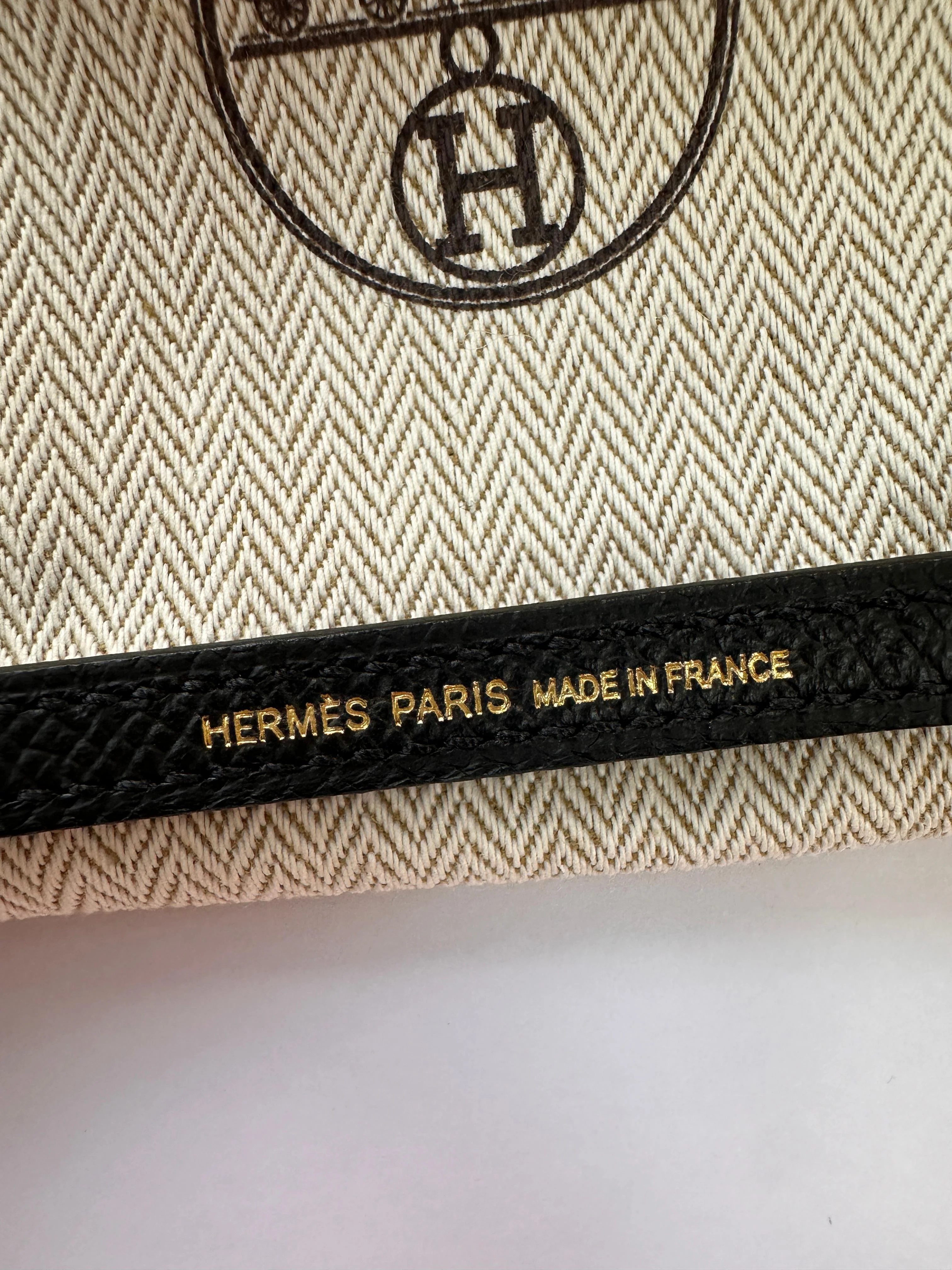 Hermès Kelly Black Epsom Mini Gold Hardware - Image 15