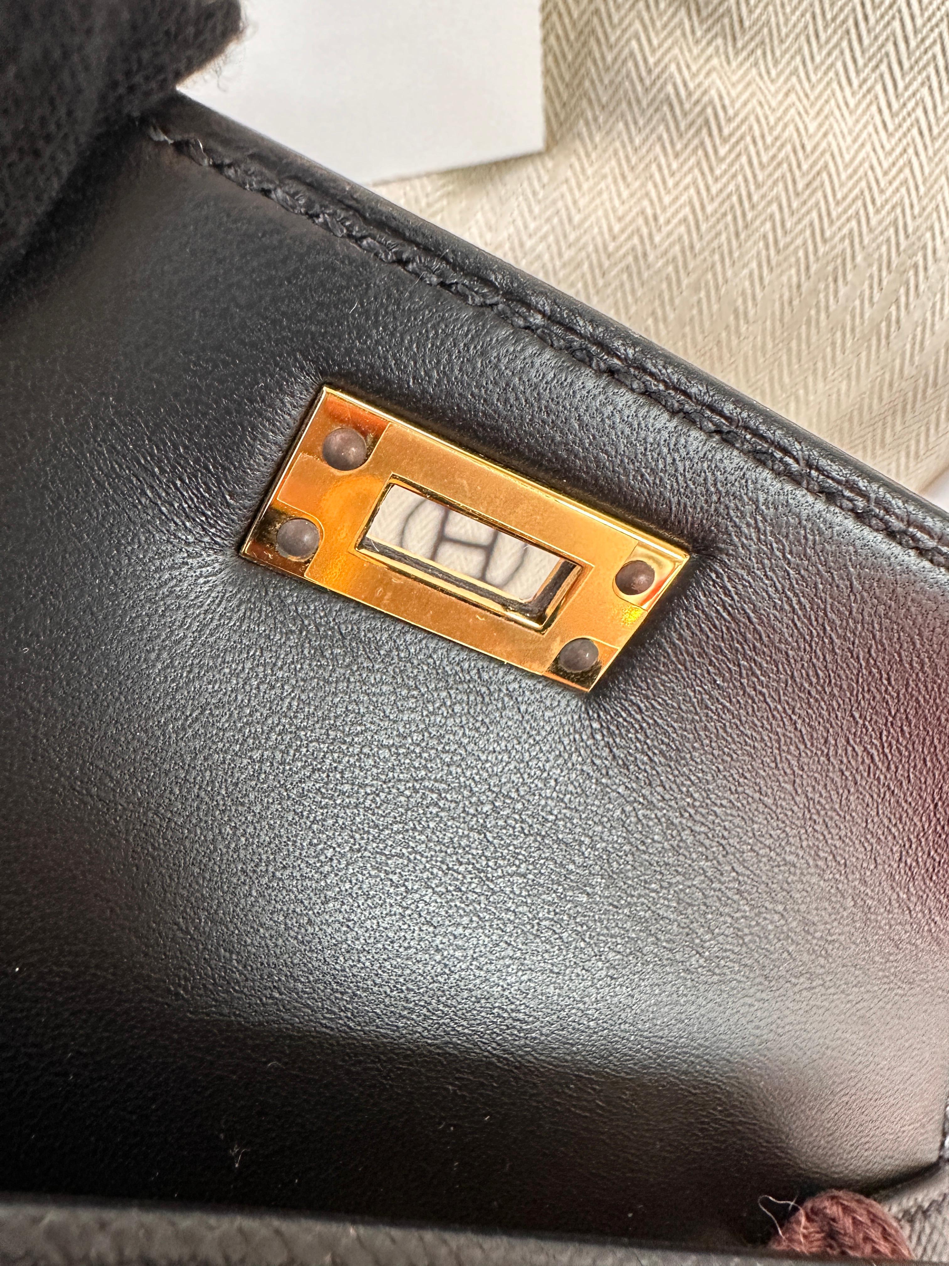 Hermès Kelly Black Epsom Mini Gold Hardware - Image 20