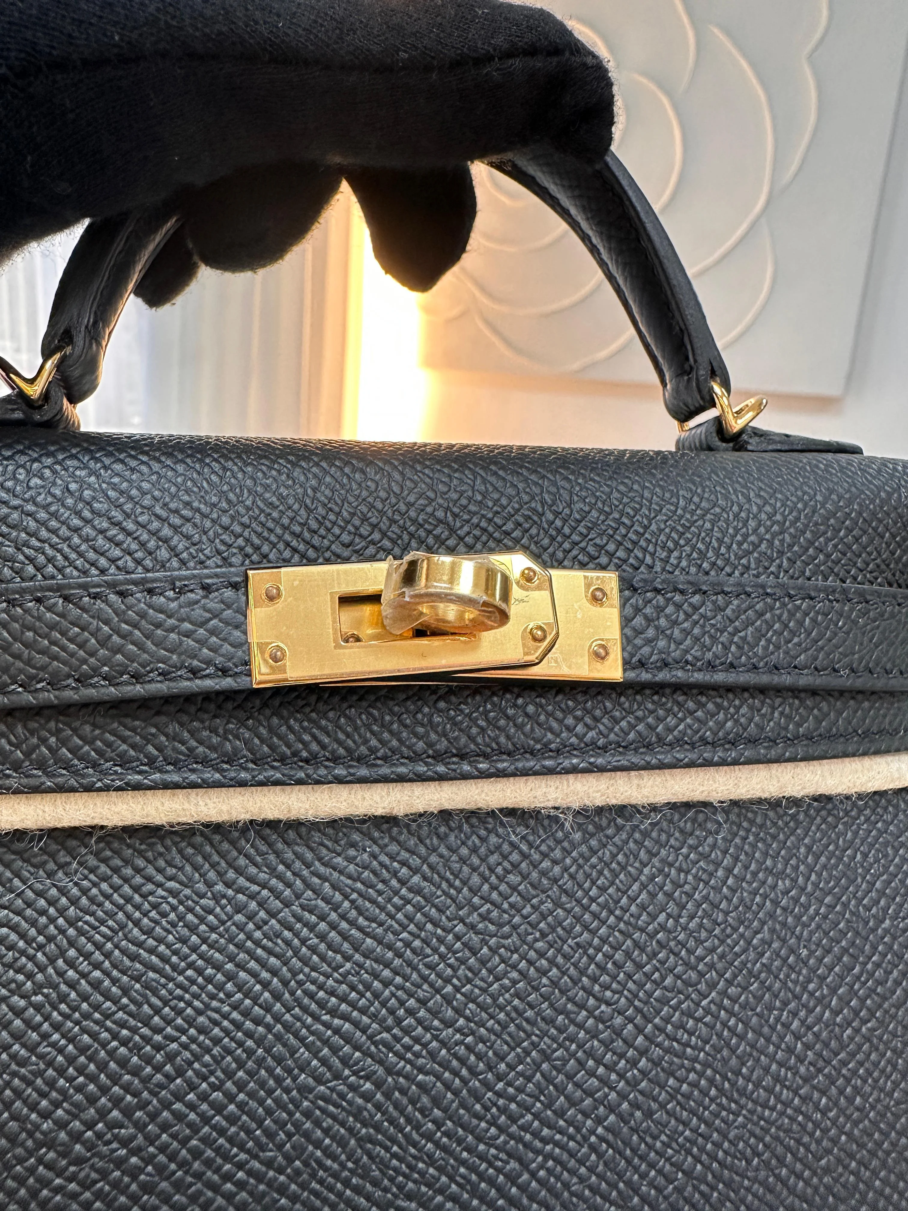 Hermès Kelly Black Epsom Mini Gold Hardware - Image 3