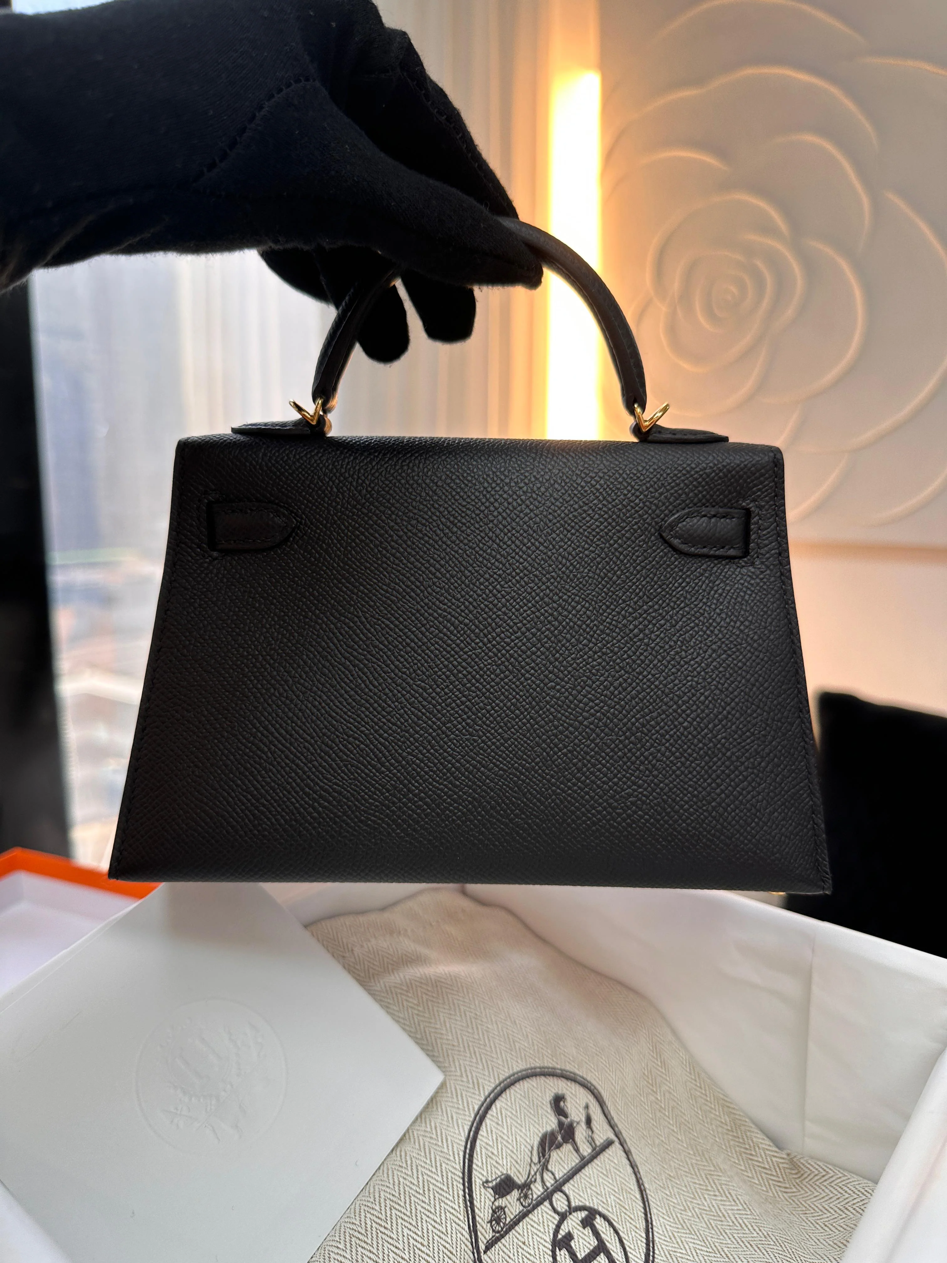 Hermès Kelly Black Epsom Mini Gold Hardware - Image 4