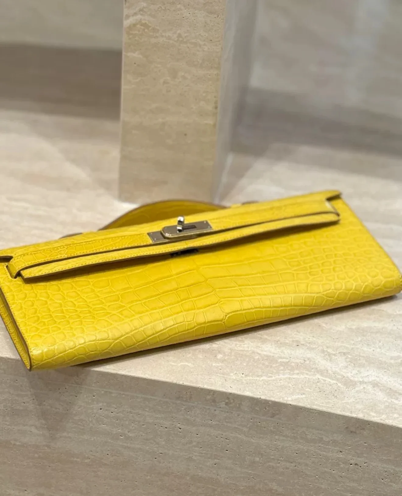 Hermès Kelly Cut hermes Marigold Yellow Matte Crocodile Leather Palladium hardware - Image 2