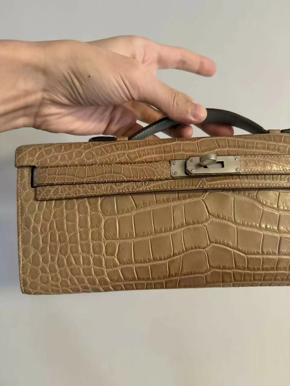 Hermes Kelly cut Matt croco milk tea - Image 4