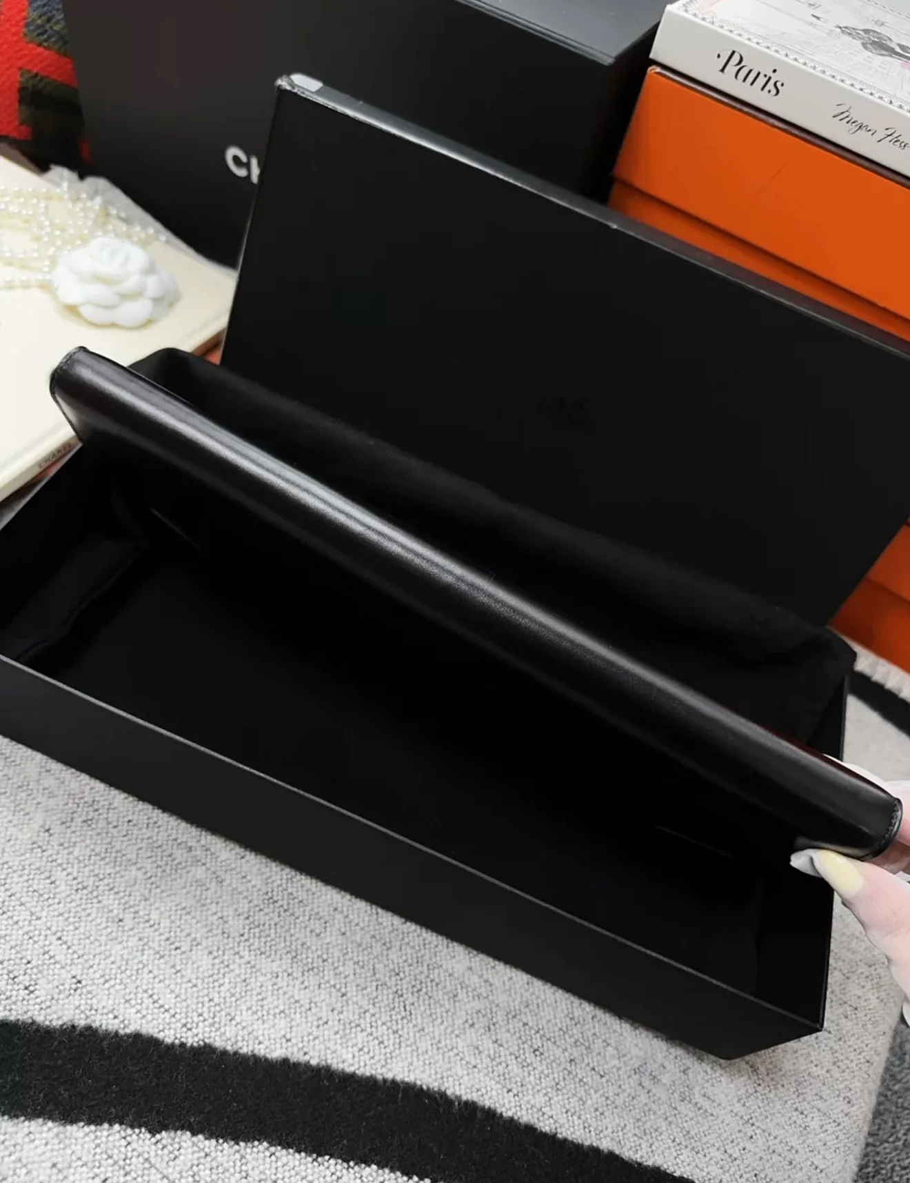 Hermes Kelly cut So Black Box Leather - Image 5