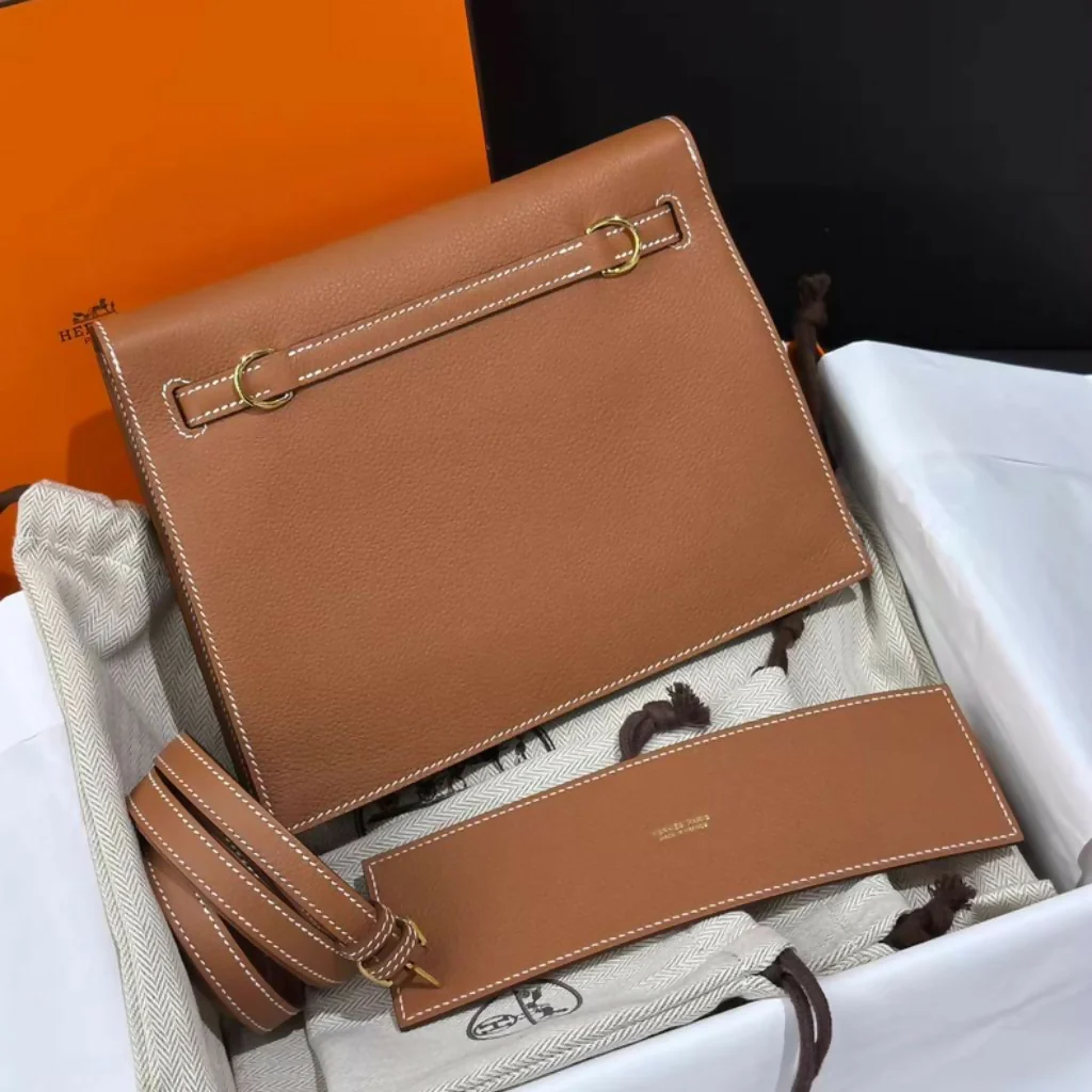 Hermes Kelly Danse Gold Leather with Gold Hardware - Image 2