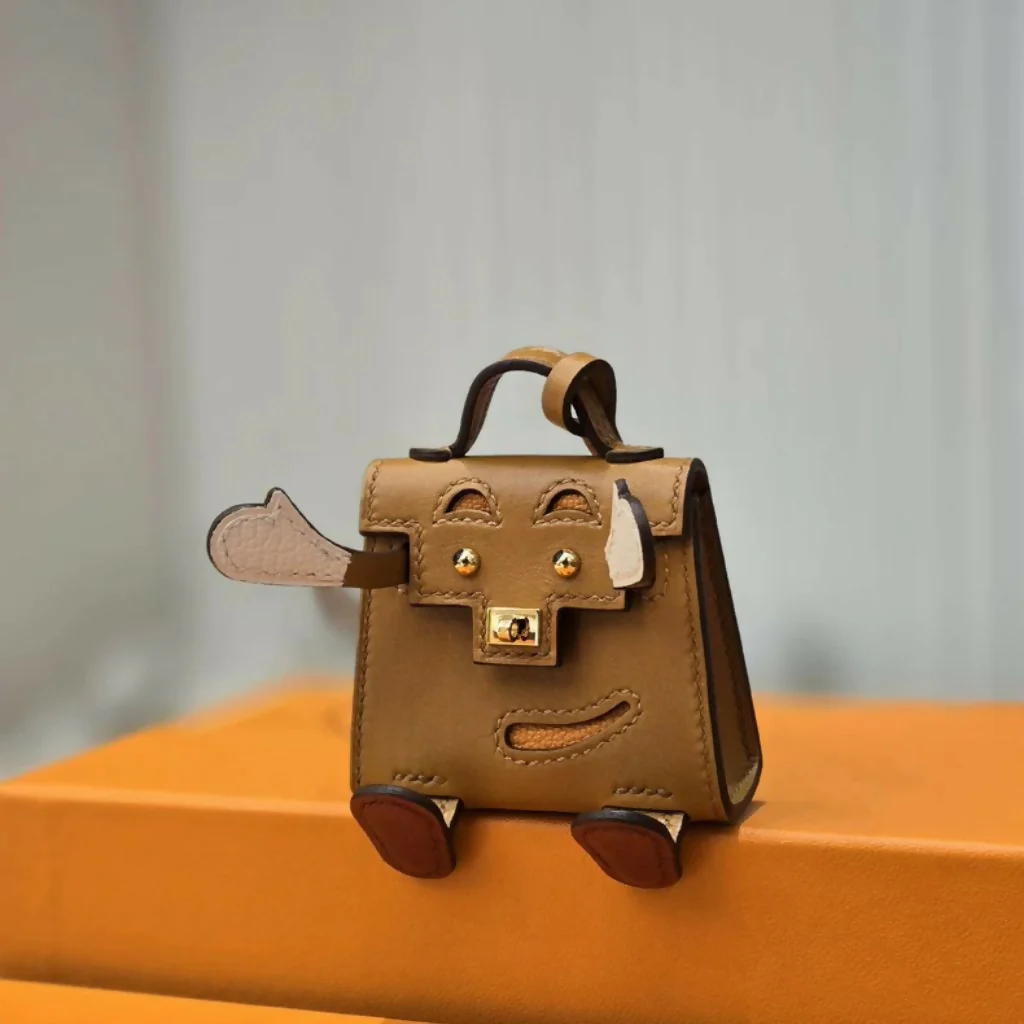 Hermès Kelly Doll Bag Charm Tadelakt / Chevre Mysore Sable Naturel / Nata / Brique / Orange - Image 3