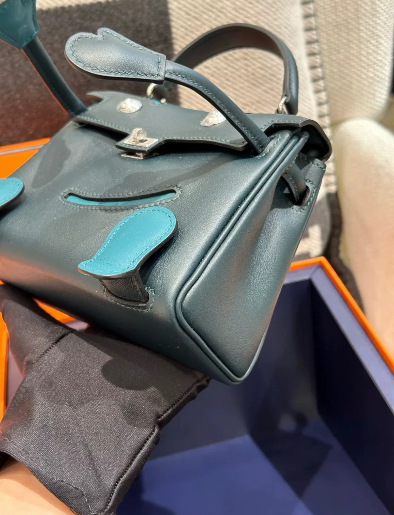 Hermes kelly doll Green Cypress Swift leather with Palladium Hardware - Image 4