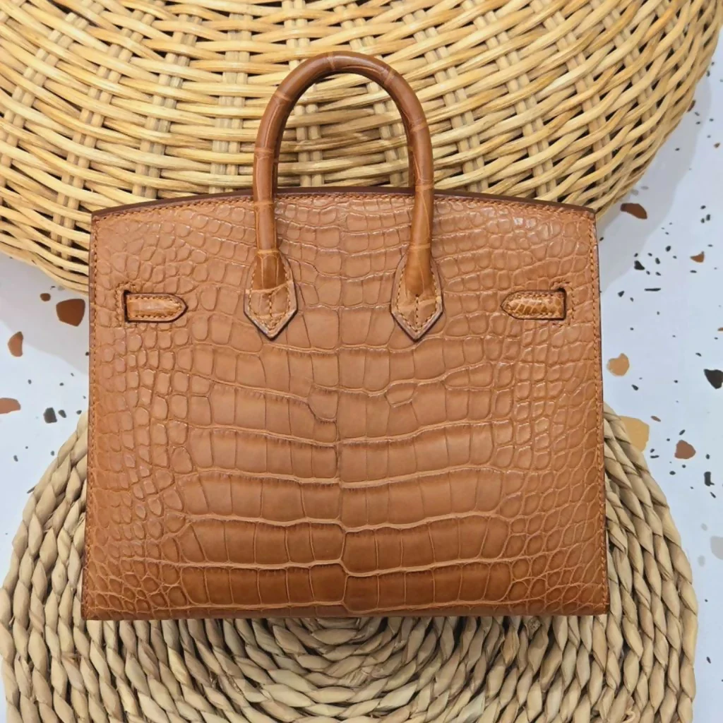 Hermès Birkin 20 Gold Matte Crocodile sellier Leather Gold Hardware - Image 3