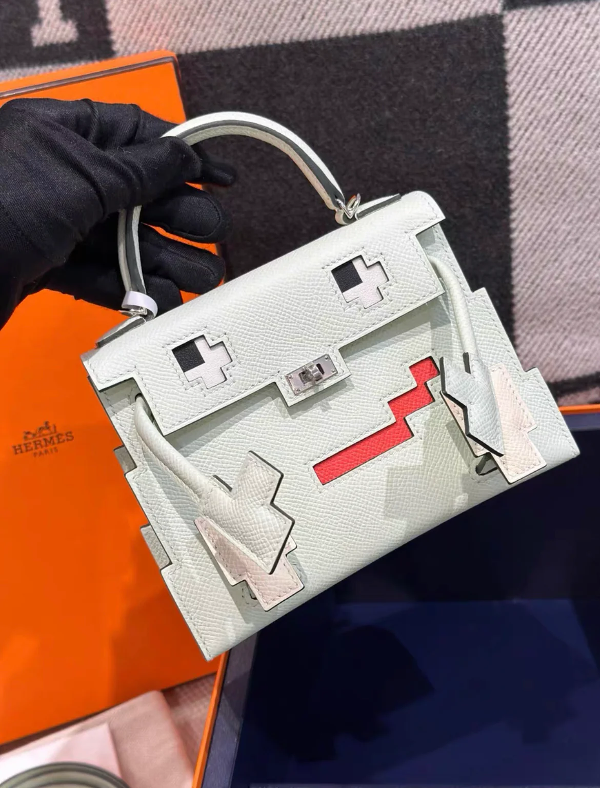 HERMÈS KELLY DOLL PICTO VERT FIZZ EPSOM LEATHER PHW - Image 2