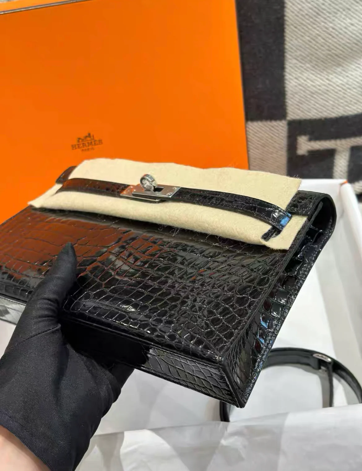 HERMES KELLY ELAN BLACK POROSUS CROCODILE SHOULDER BAG Brand New Stamp W - Image 5