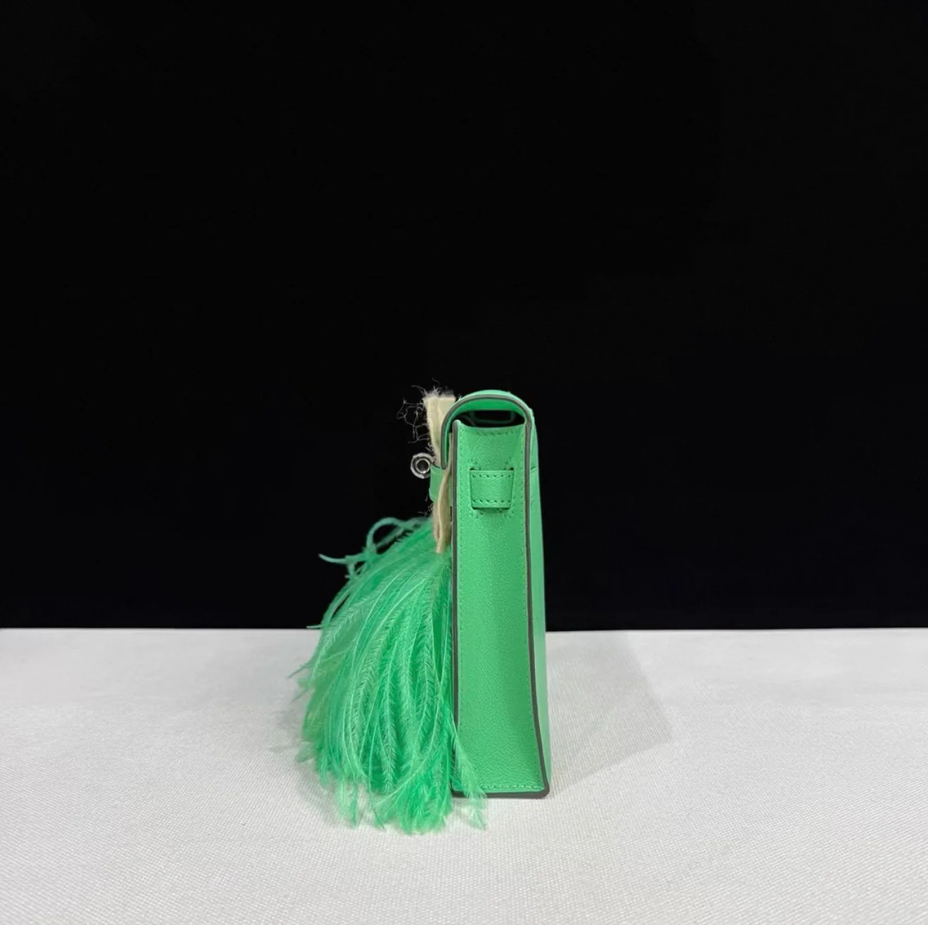 Hermès Kelly Elan Foile Vert Comics Chevre and Ostrich Feather Palladium Hardware - Image 4