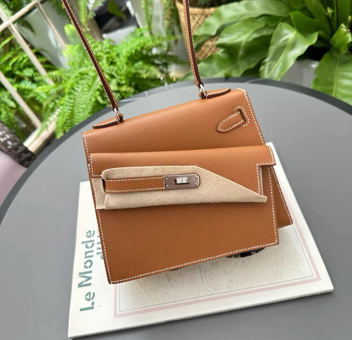 Hermès Kelly en Desordre 20 Gold Epsom Palladium Hardware Sellier - Image 2
