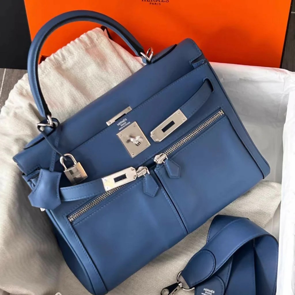 Hermès Kelly Lakis 28 7E Blue with palladium hardware - Image 3