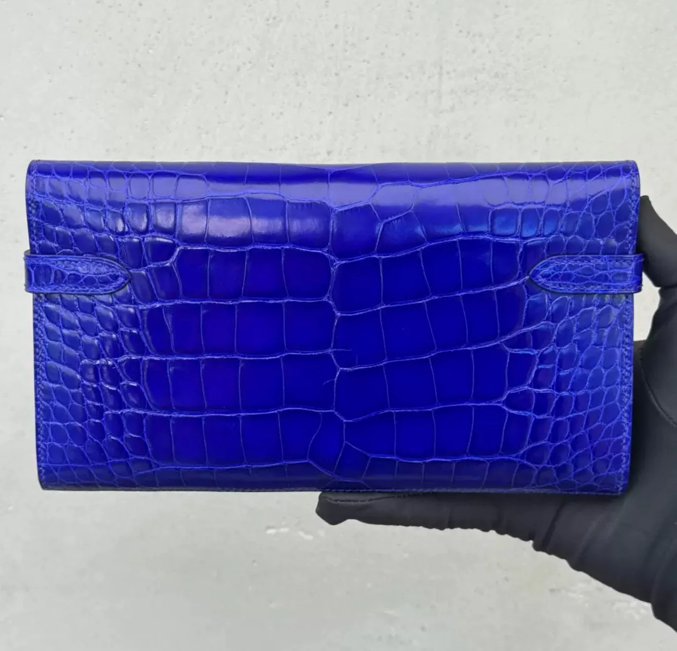 Hermès Kelly long electric blue shiny crocodile leather gold hardware - Image 9